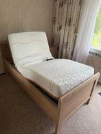 Elektrisch bed + nachtkastje/matras, Ophalen, ., ., .