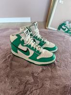 Nike Dunk High SE Stadium Green, Kleding | Dames, Schoenen, Groen, Nike, Gedragen, Ophalen of Verzenden