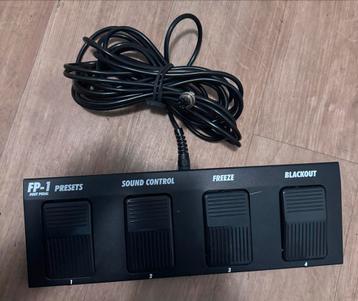 FP-1 Foot Pedal - Effecten beschikbaar voor biedingen