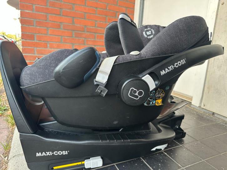 Maxi-Cosi Pebble Pro + FamilyFix 3 Isofix, Kinderen en Baby's, Autostoeltjes, Zo goed als nieuw, Maxi-Cosi, 0 t/m 13 kg, Isofix