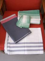 Drie stevige, vintage tafelkleden, de groene met 6 servetten, Verzenden, Rechthoek, Binnen