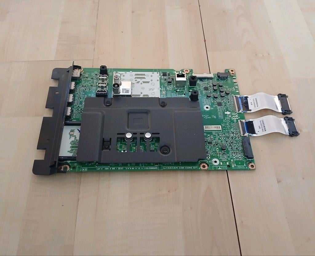 Complete set of boards consisting of :

Mainboard 66980102, Ophalen of Verzenden, Desktop, USB