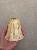 Vintage glazen lampenkapje met marmer print, Huis en Inrichting, Lampen | Lampenkappen, Gebruikt, Rond, Ophalen of Verzenden, Crème