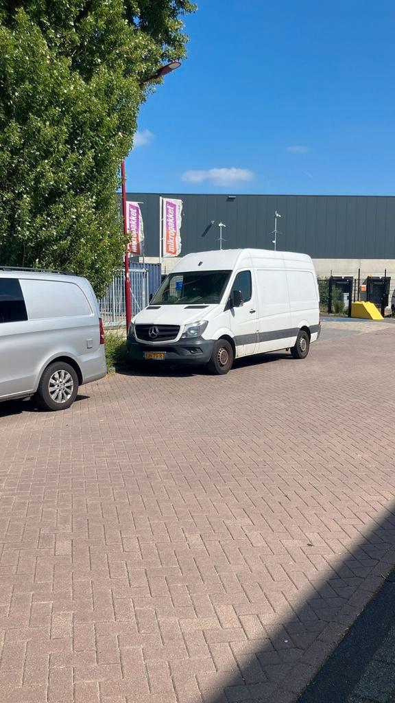 Ik bied me zelf als Zzp Koerier/bezorgen eigen bus aan, Vacatures, Vacatures | Chauffeurs, Overige vormen, 33 - 40 uur