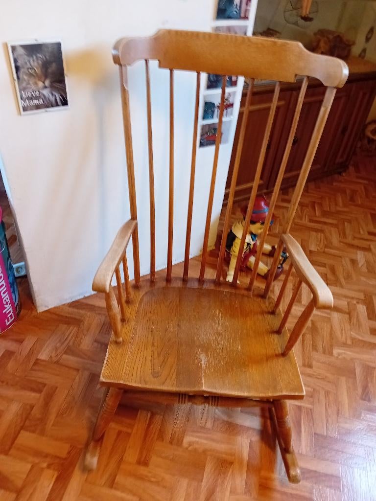 Houten Schommel Stoel, Huis en Inrichting, Stoelen, Ophalen, Gebruikt, Bruin, Eén