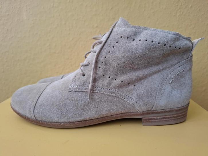 Nieuwe Semler beige suède veterschoenen, maat 4,5 / 37, Kleding | Dames, Schoenen, Nieuw, Schoenen met lage hakken, Beige, Ophalen of Verzenden
