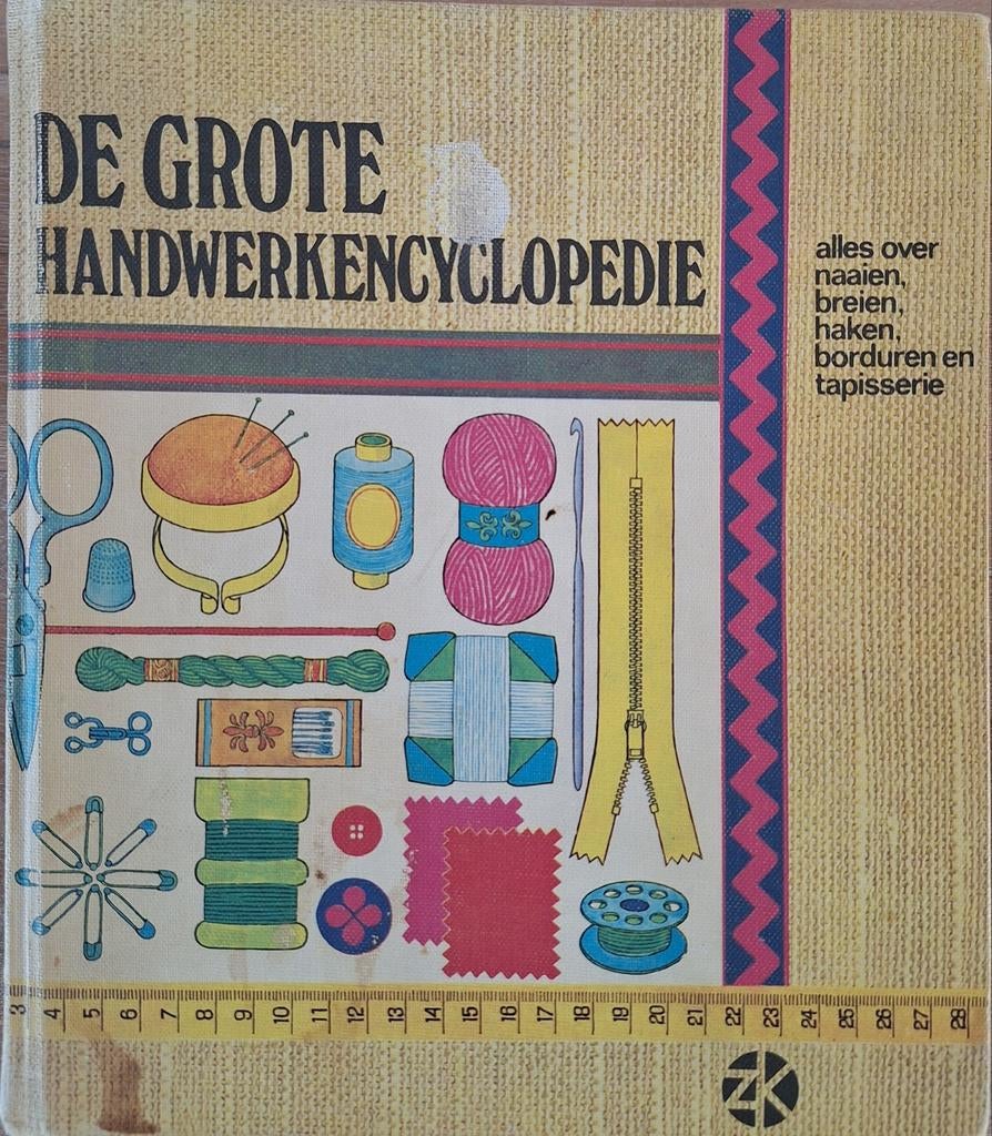 De Grote Handwerkencyclopedie - Vintage handwerkboek, Gebruikt, Overige thema's, Meerkleurig, Ophalen of Verzenden