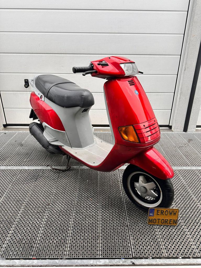 Piaggio Skr skipper 125cc A1 (172cc 180cc 200cc zip runner), Ophalen of Verzenden, Zo goed als nieuw, Tweetakt, Piaggio