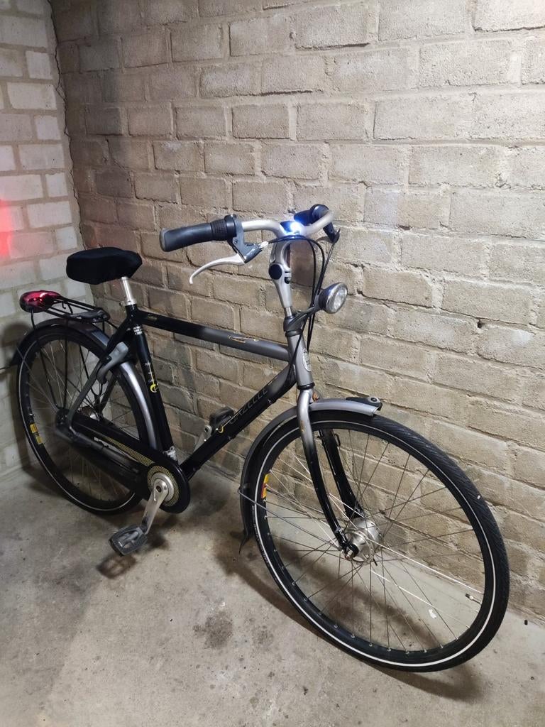 Gazelle Herenfiets en 3 versnellingen, Gebruikt, Versnellingen, Ophalen of Verzenden, 57 tot 61 cm