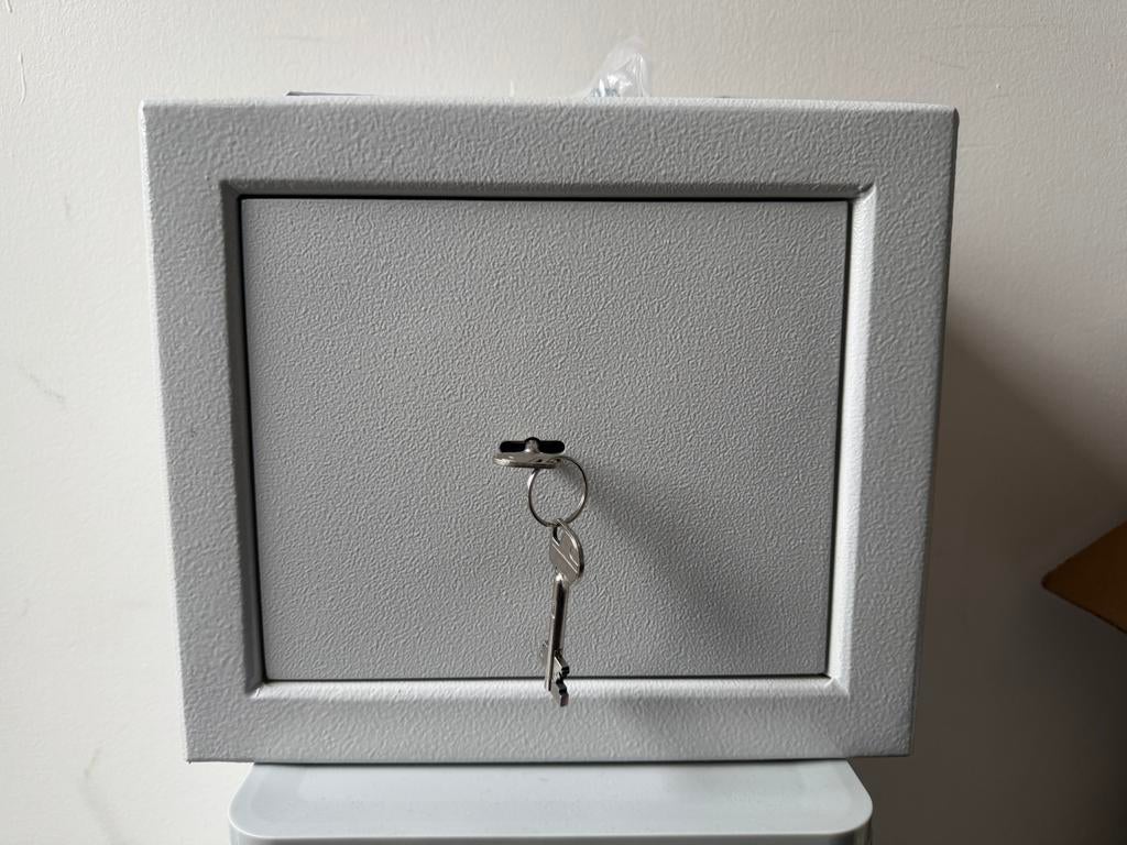 Zeer degelijke NIEUWE compacte PT kluis brandkast, Ophalen, Nieuw, Brandkast