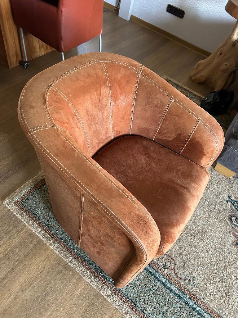 Fauteuil Showroommodel, echt suede leder, Huis en Inrichting, Fauteuils, Nieuw, Leer, 50 tot 75 cm, 75 tot 100 cm, Ophalen of Verzenden