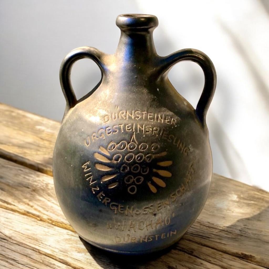 Vintage wijnkan gesigneerde STOOB LM aardewerk., Antiek en Kunst, Antiek | Keramiek en Aardewerk, Ophalen of Verzenden