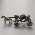 Vintage Zilveren Koets met Paard Broche, 4 tot 7 cm, Gebruikt, Onbekend, Ophalen of Verzenden