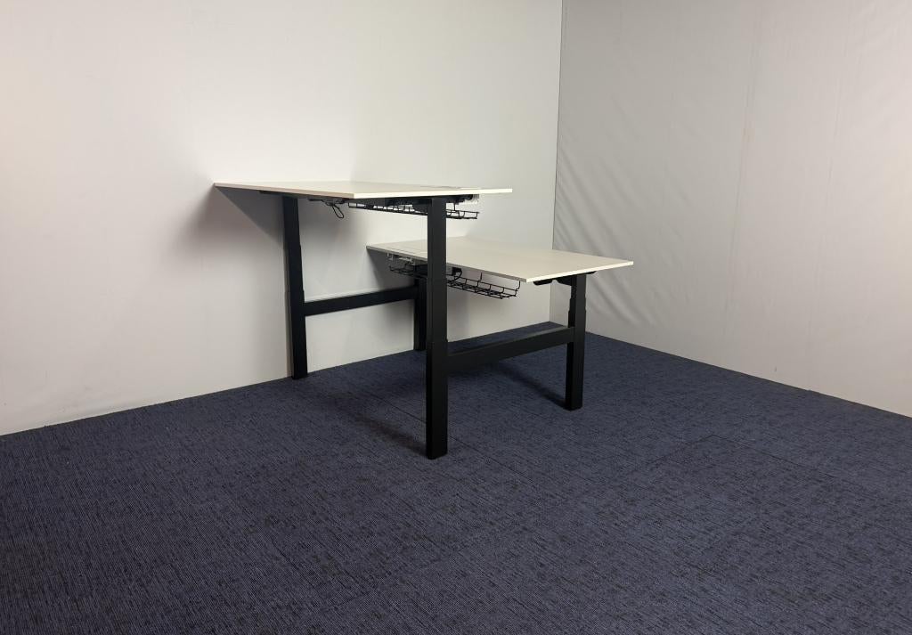 2 x Bench zit/sta bureau Ahrend Balance - 140 x 170 cm., Ophalen, Zit-sta bureau, Gebruikt, In hoogte verstelbaar