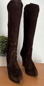 Bruine suède laarzen maat 37 [DM], Kleding | Dames, Schoenen, Hoge laarzen, Bruin, Ophalen of Verzenden, Zo goed als nieuw
