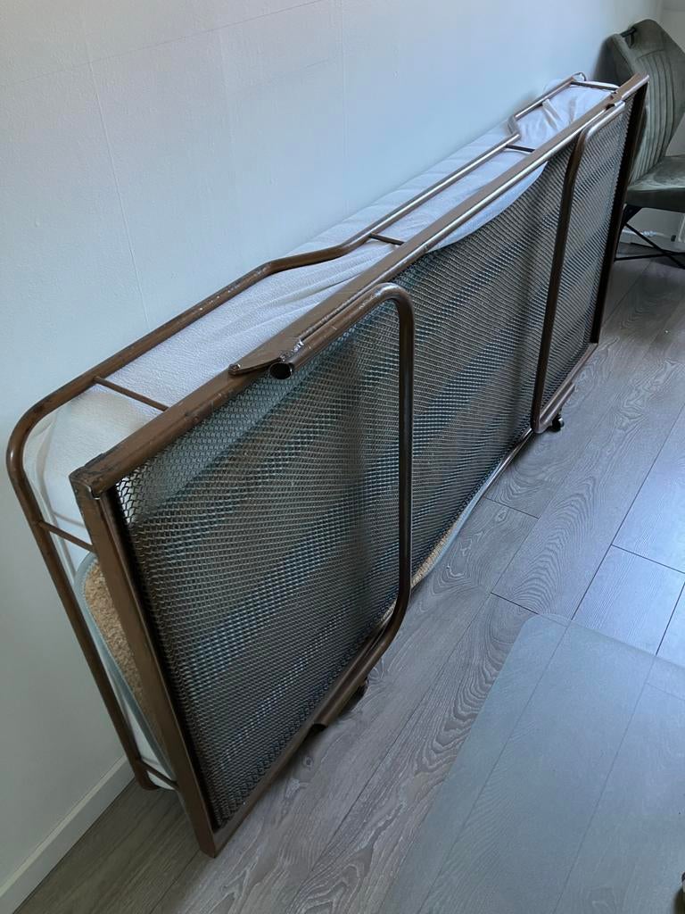 Opklapbaar logeerbed met matras, Ophalen, Eenpersoons, Bruin, 190 cm of minder