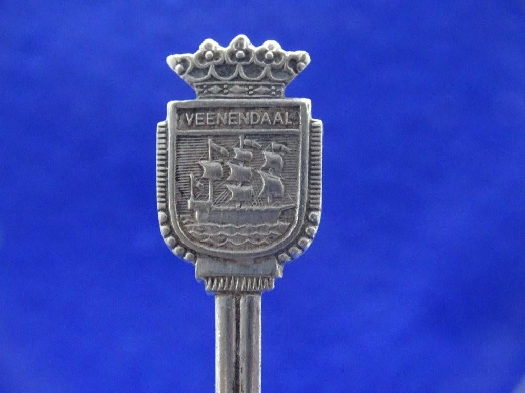 Lepeltje: Veenendaal, Verzenden