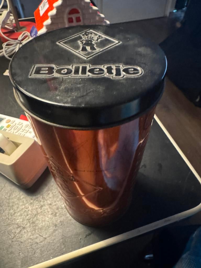 Bolletjes beschuitblik met handtekeningen voetballers, Verzamelen, Blikken, Ophalen, Zo goed als nieuw, Overige