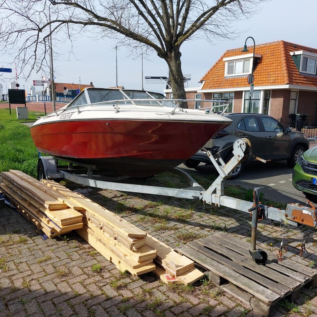 Speedboot met inboard motor 160pk en trailer, Watersport en Boten, Gebruikt, Binnenboordmotor, Ophalen of Verzenden, Minder dan 70 pk