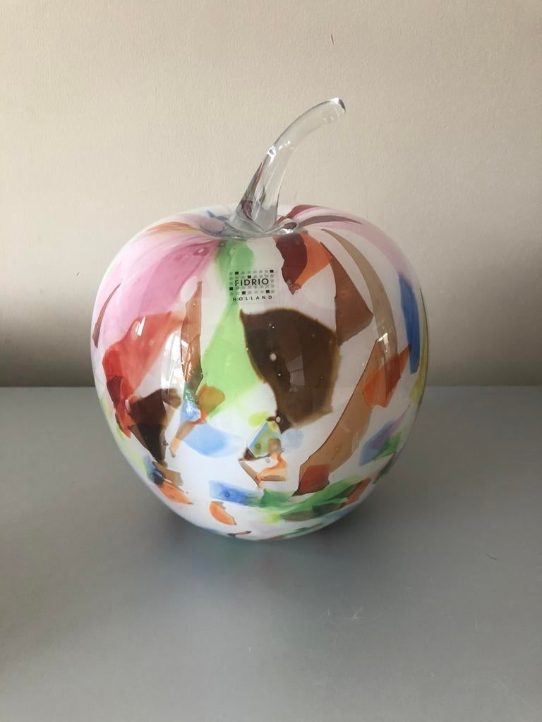Mooie grote Appel met vrolijke kleuren van Fridio, Antiek en Kunst, Ophalen