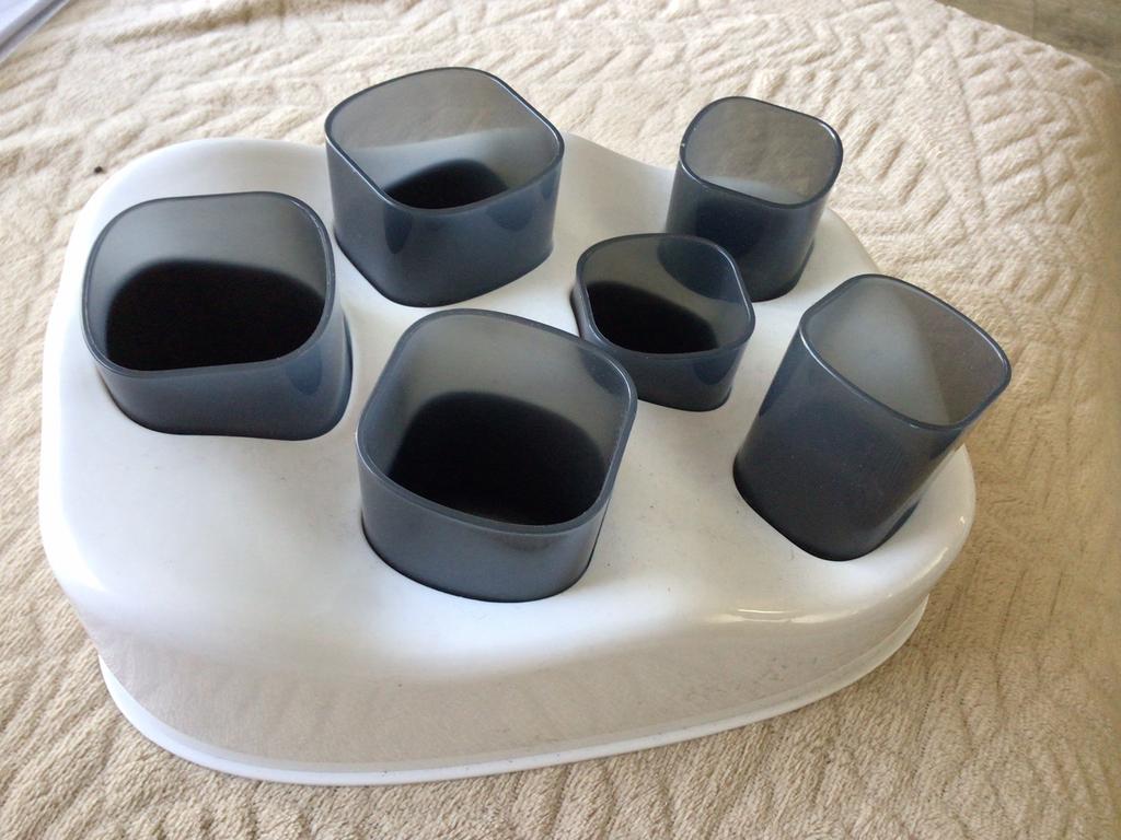 Katten voederbak / ook voor snoepjes, Ophalen