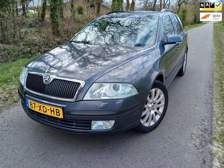Skoda Octavia Combi 2.0 FSI Business |AIRCO+CRUISE|, Auto's, Skoda, Bedrijf, Te koop, Octavia, ABS, Airbags, Airconditioning, Apple Carplay