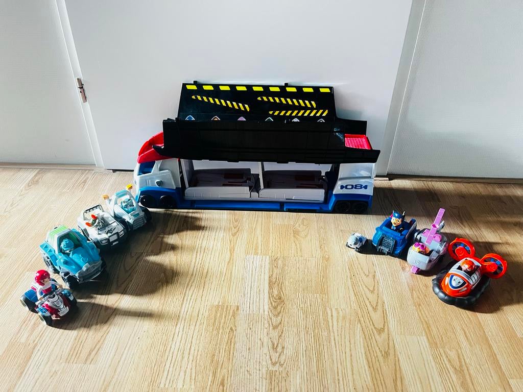 Paw Patrol Bus met Voertuigen - Complete Set, Kinderen en Baby's, Ophalen, Zo goed als nieuw