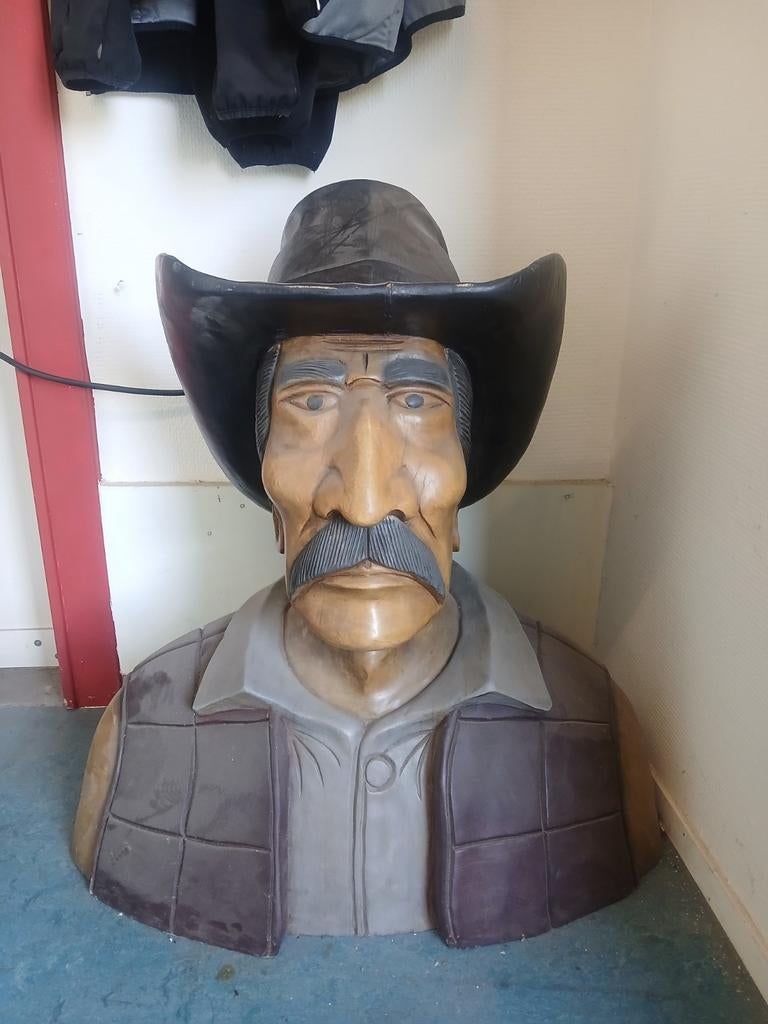 Borstbeeld Cowboy handgesneden hout, Ophalen, T.Smit Outlet Store, Info@tommysmit.nl, 7008AR