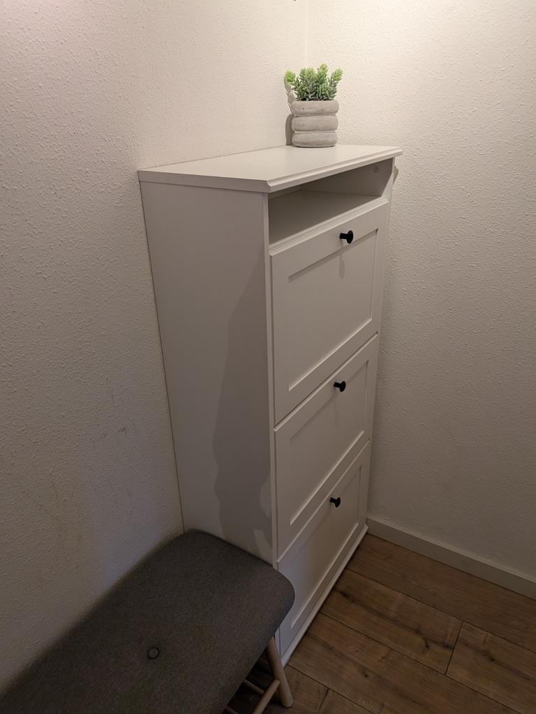 IKEA BRUSALI Witte schoenenkast met 3 lades ZGAN, Ophalen, Zo goed als nieuw, Modern