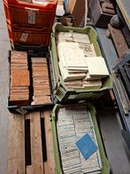 Mega voorraad oude tegels voor hergebruik, Ophalen