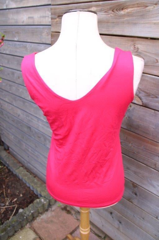 Top rood Juffrouw Jansen mt L Vaste prijs, Verzenden, Maat 42/44 (L), Zo goed als nieuw, Zonder mouw