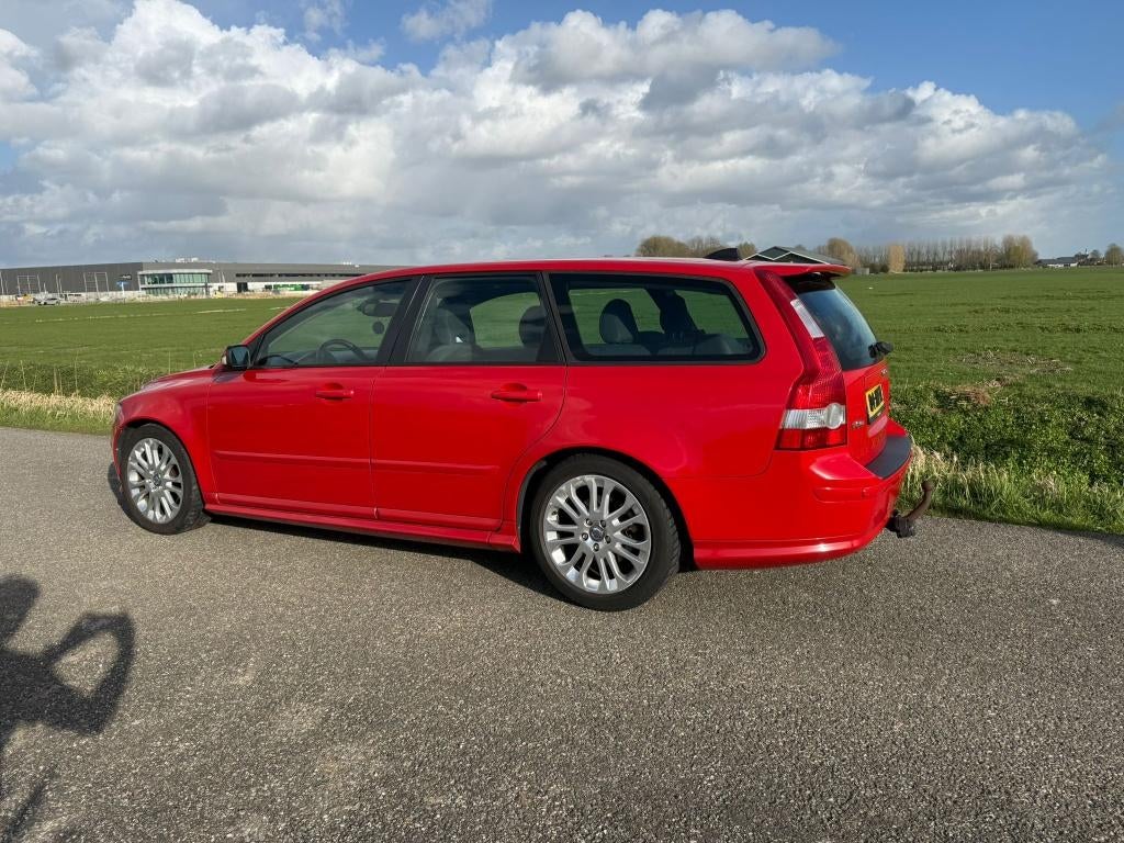 Volvo V50 1.8 2007 Rood, Voorwielaandrijving, 125 pk, 1281 kg, 4 cilinders