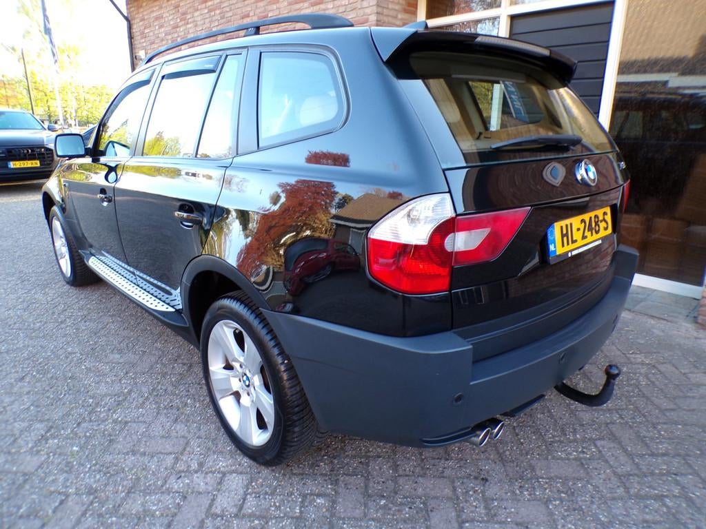 BMW X3 3.0i Executive Autmaat / Leder / Xenon, Auto's, BMW, Automaat, Gebruikt, 2000 kg, Zwart