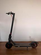 Elecktrische step met acc TE KOOP, Fietsen en Brommers, Steps, Ophalen, Zo goed als nieuw, Elektrische step (E-scooter)