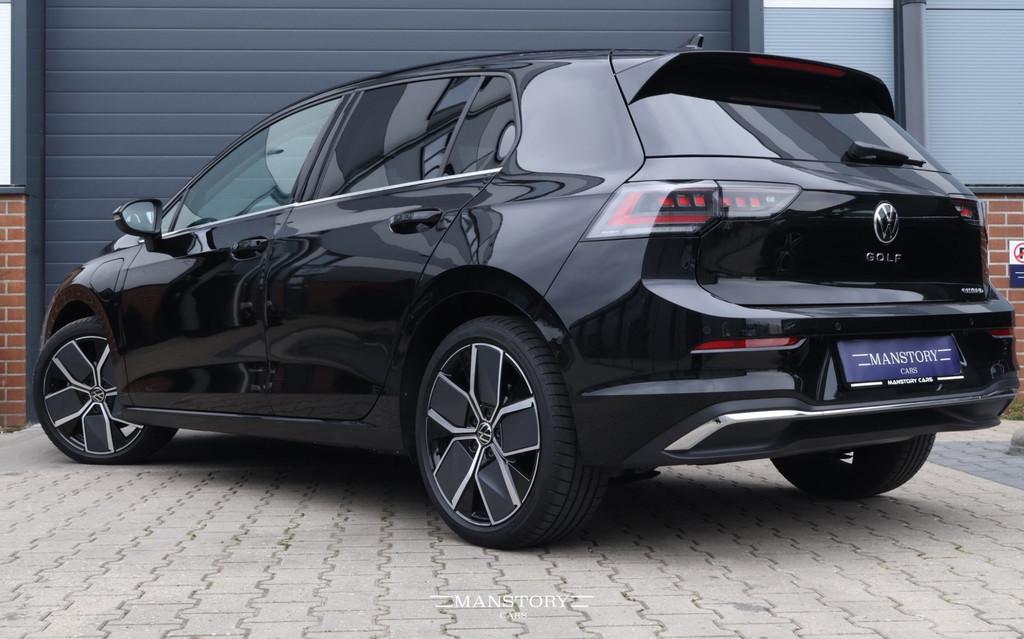 Volkswagen GOLF 1.5 eHybrid Style Edition, Auto's, Volkswagen, Euro 6, 4 cilinders, 150 pk, Zwart