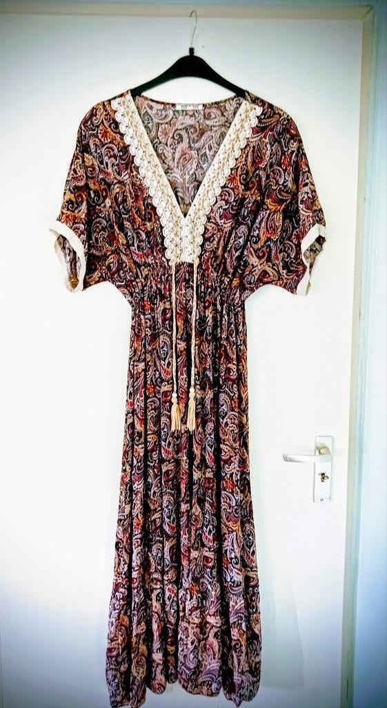 Prachtige kwalitatieve lange jurk all sizes S,M,L,XL, Ophalen of Verzenden, Zo goed als nieuw, Onder de knie