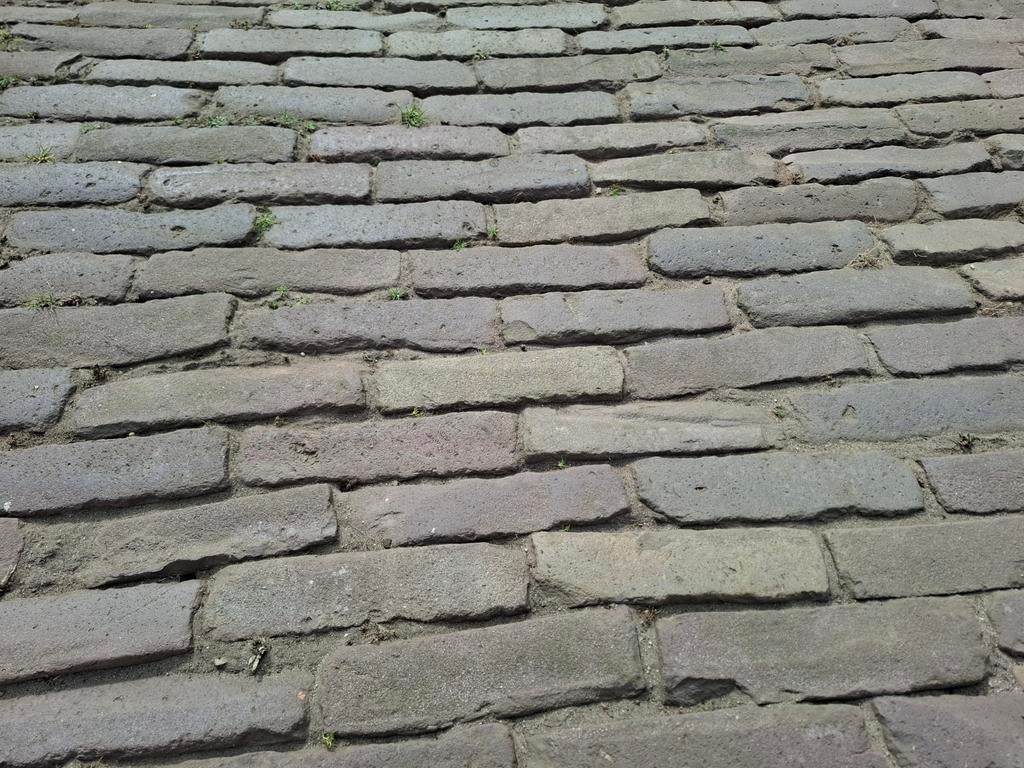 Oude gebakken straatklinkers/waaltjes ca. 35m2, Ophalen, Overige materialen, Gebruikt, Klinkers