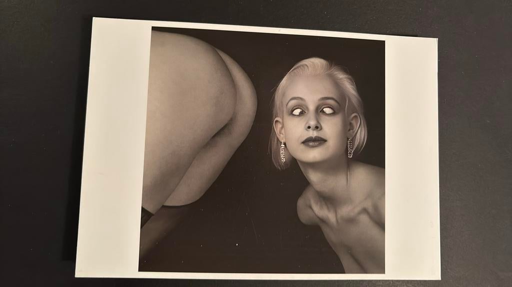 Erwin Olaf 'Untitled' Ansichtkaart naar foto in prima staat, Verzamelen, Verzenden, 1980 tot heden, Ongelopen, Sterren en Beroemdheden