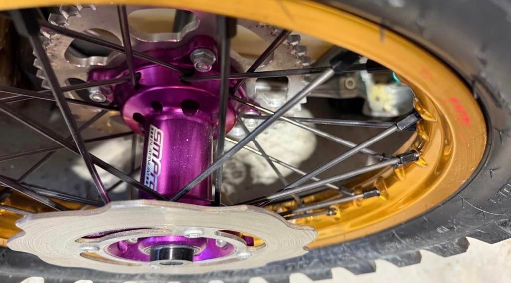 Excel velgen met paarse naven voor Yamaha 85, Motoren, Ophalen of Verzenden, Nieuw