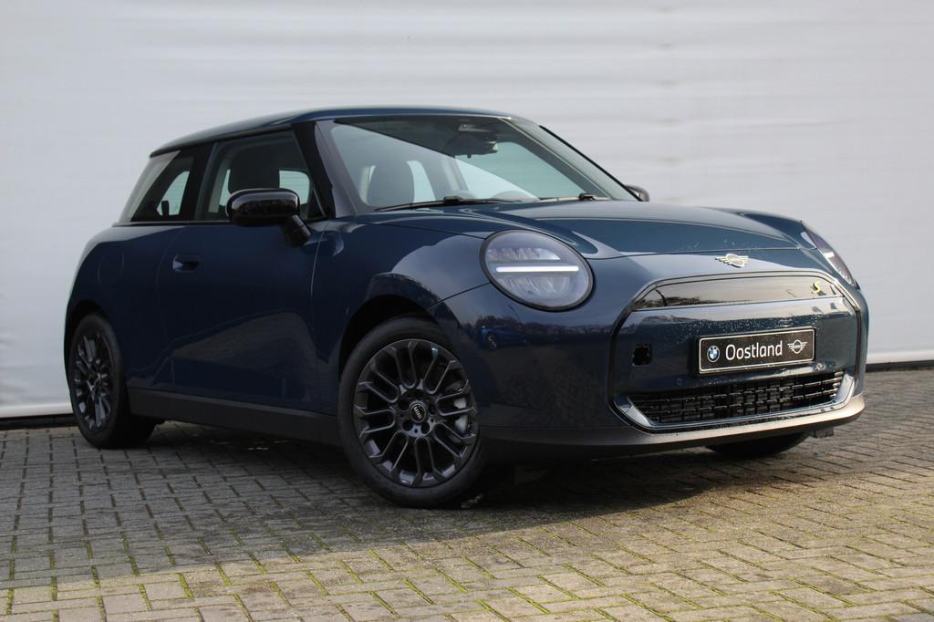 MINI Hatchback Cooper SE / Essential / 17" U-Spoke grey, Auto's, Stof, Zwart, Mini Electric, Nieuw