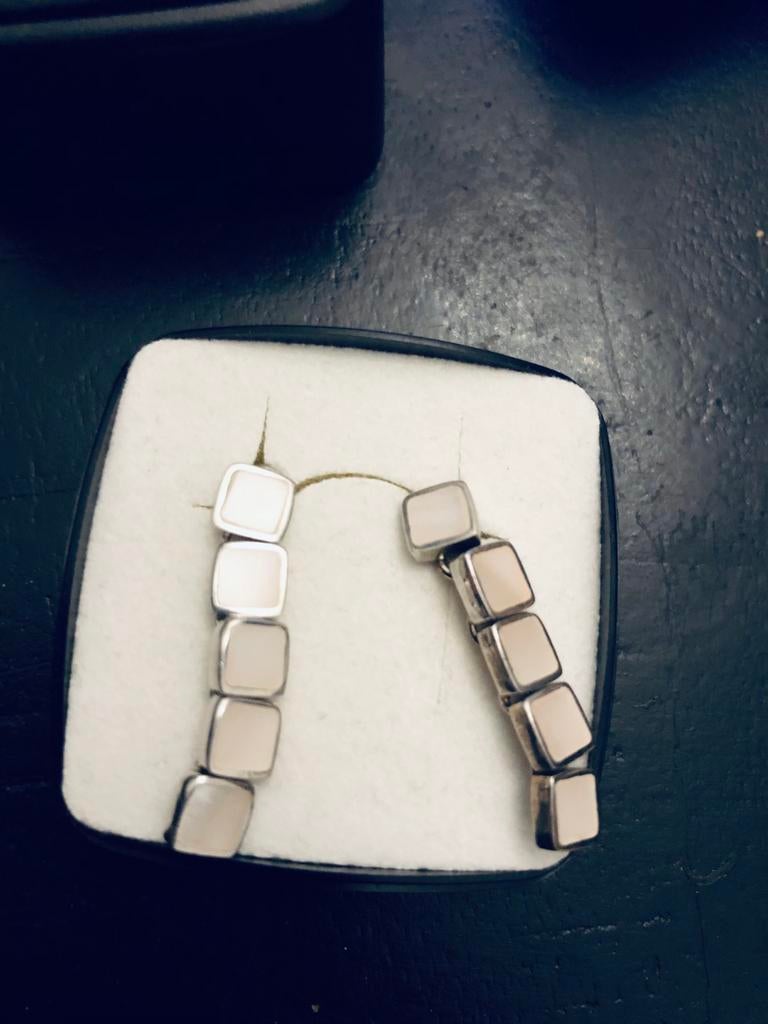 Nieuwe Zilveren Oorbellen met Parelmoer, Hangers, Wit, Nieuw, Ophalen of Verzenden