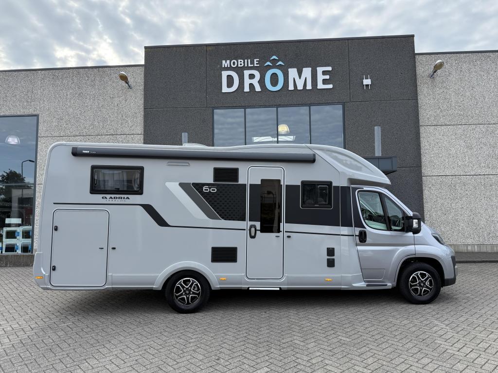 Adria Coral 670 DL 60 Years, Automaat, Ringverwarming, Fiat, 7 tot 8 meter