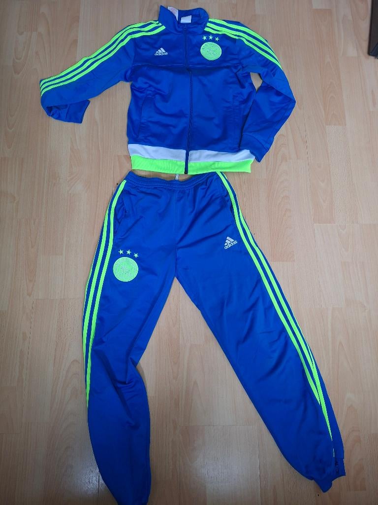 Te koop jongens trainingspak, Kinderen en Baby's, Ophalen, Adidas, Gebruikt, Sport- of Zwemkleding