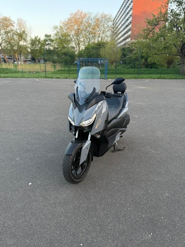 Yamaha XMAX 300, Fietsen en Brommers, Scooters | Yamaha, Ophalen, Overige modellen, Maximaal 45 km/u, Zo goed als nieuw