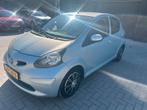 Toyota Aygo 1.0 12V Vvt-i 5DRS 2005 Airco Apk Nieuw, Voorwielaandrijving, Metallic lak, 68 pk, Handgeschakeld