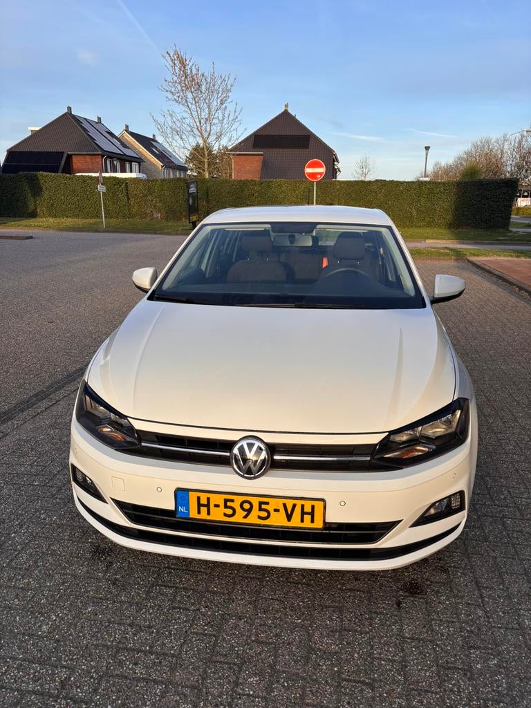 Volkswagen Polo 1.0 TSI 95pk 2020 Wit, Auto's, Volkswagen, Voorwielaandrijving, Stof, Zwart, 95 pk