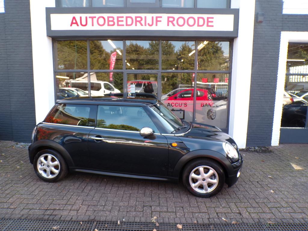 MINI Mini 1.4 One Pepper NIEUWE APK! (bj 2008), Auto's, Voorwielaandrijving, Gebruikt, 4 cilinders, 4 stoelen
