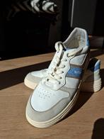 Nieuwe mustang sneakers maat 41, Kleding | Dames, Schoenen, Ophalen of Verzenden, Zo goed als nieuw, Wit, Sneakers of Gympen