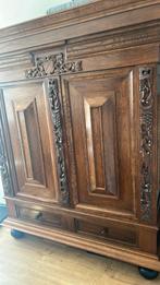 kussenkast met zwarte balpoten en ranken, Ophalen