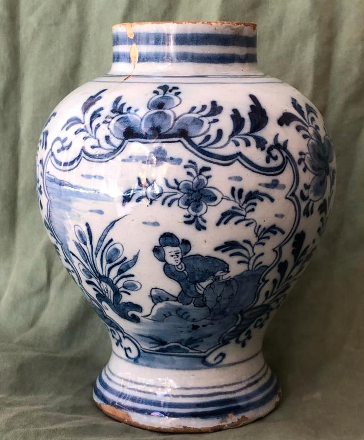 Delfts blauw vaas 18e eeuw, Antiek en Kunst, Antiek | Keramiek en Aardewerk, Ophalen of Verzenden